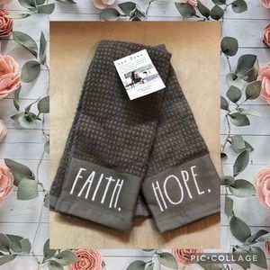 Dish Cloths - Rae Dunn